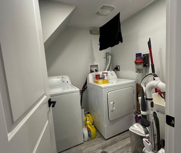 For Lease - 172 Northcliffe Boulevard Unit# Basement, Toronto, Ontario - Photo 4