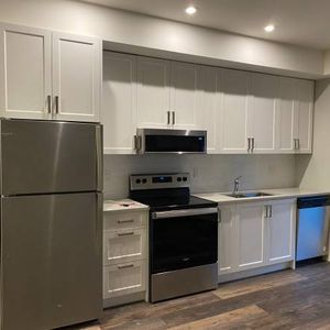 Upscale Living at The Hub at Central Park Village - Photo 2