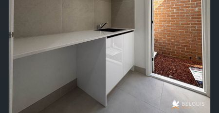 Brand new 4 bedroom coming available from Mid March - Photo 5