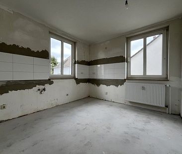 Schöne 2,5 Raum Wohnung mit tollem Balkon - zentral gelegen! WBS erforderlich! - Photo 4
