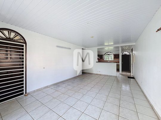 Location Maison 5 pièces 113m² CAYENNE 97300 - Photo 1
