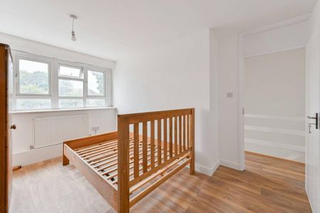 3 bedroom maisonette to rent - Photo 5