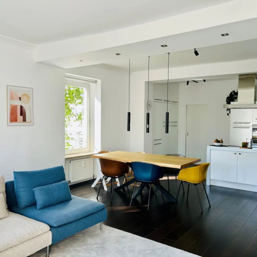 Stilvolle Altbauwohnung mit modernem Charme - 4 Zimmer mit Balkon - Foto 1