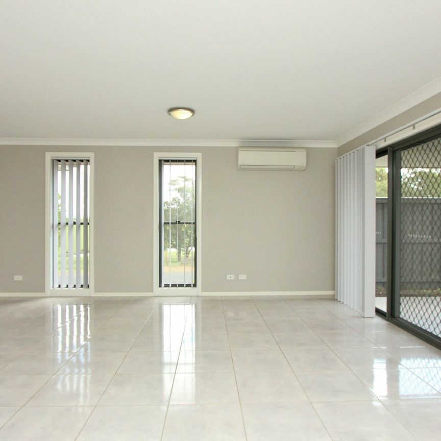 MODERN TOWNHOUSE - Photo 1