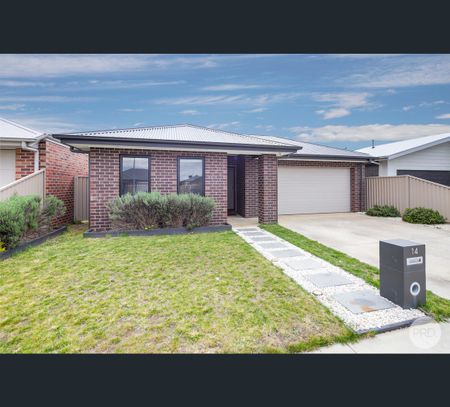 14 Fantail Street, Winter Valley, Vic 3358 - Photo 2