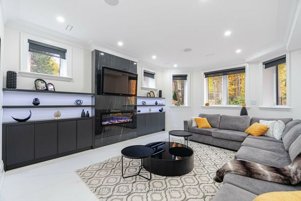 For Lease - 2610 Mississauga Road, Mississauga, Ontario - Photo 1