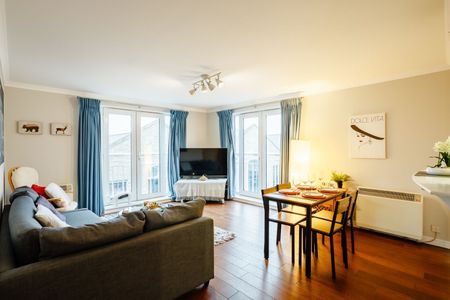 2 Bed Flat, Millennium Drive, E14 - Photo 2