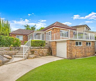 Beautiful Family Home ** Available Now ** - Photo 2