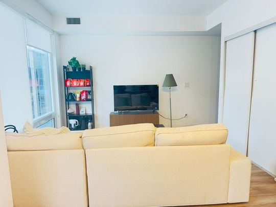 For Lease - 20 Edward Street Unit# 602, Toronto, Ontario - Photo 1