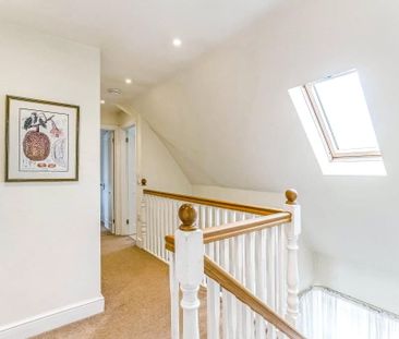 Three double bedroom detached house in the desirable village of Upa... - Photo 2