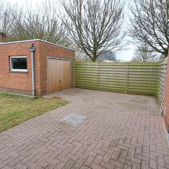 Comfortabele 3-slaapkamerwoning met GARAGE en TUIN te huur in Assebroek Brugge - Photo 1