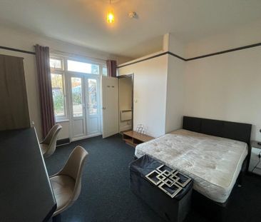 1 bedroom property to rent - Photo 4