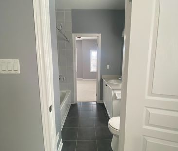 For Lease - 40 Kilkarrin Road, Brampton, Ontario - Photo 5