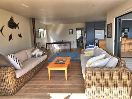 FAMILY GETAWAY - Photo 2