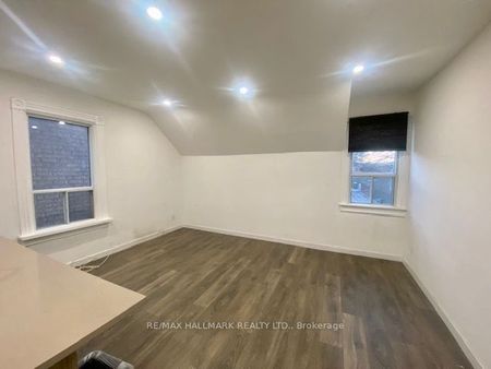 For Lease - 19 Luttrell Avenue Unit# Upper, Toronto, Ontario - Photo 5
