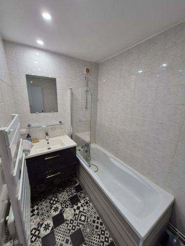 Location Appartement 2 pièces 40m² TOURCOING 59200 - Photo 3