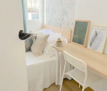 Avenida de Ramón y Cajal, Sevilla, Andalusia 41005 - Photo 1