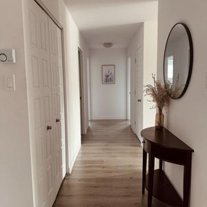 Logement 4 1/2 + bureau - Mars 2026 - Photo 2