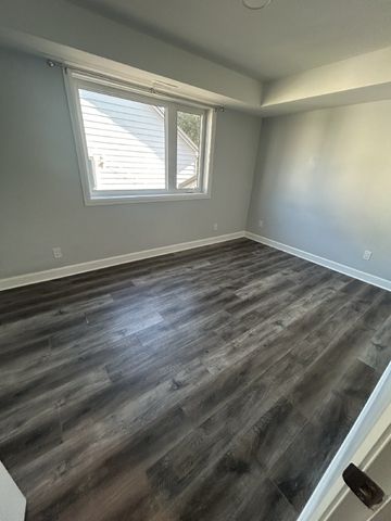 342 Shakespeare Street - 2 - Photo 4