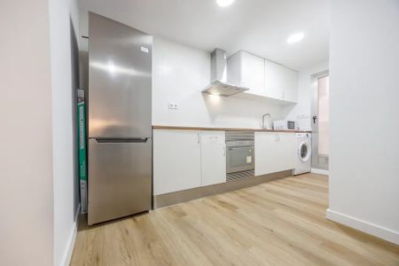 Carrer del Poeta Mas i Ros, Valencia, Valencian Community 46021 - Photo 3