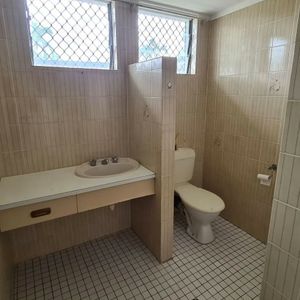 9/175 Sheridan Street, Cairns North QLD 4870 - Apartment For Rent | Domain - Photo 2