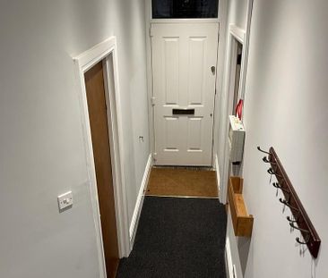 8 bedroom semi-detached house to rent - Photo 5