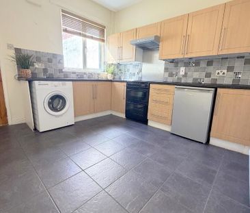165 Avoniel Road, BT54SG, Belfast - Photo 3