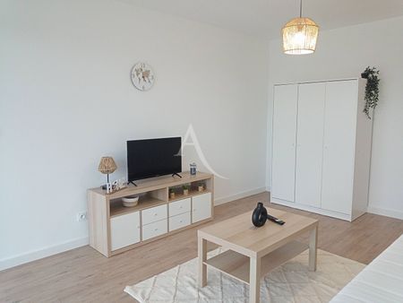 Location Appartement 1 pièce 36m² - Photo 2