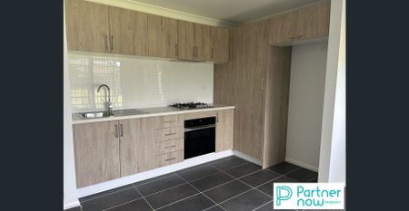 Brand New 3-Bedroom Duplex with Ensuite & Secure Yard - Photo 5