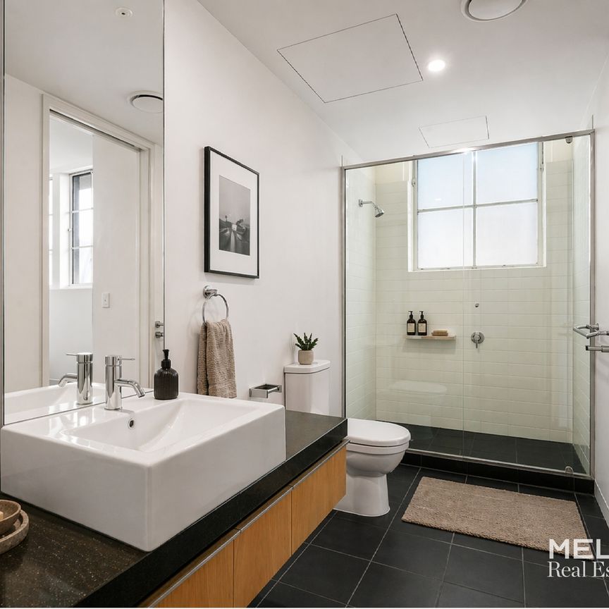 NEW YORK STYLE LOFT IN THE ICONIC HERALD SUN BUILDING – UNFURNISHED - Photo 1