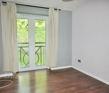 2 bedroom ground flat to rent - Photo 2