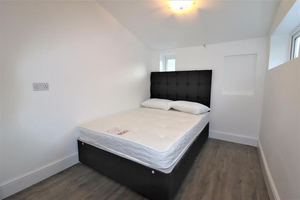 5 bedroom terraced house to rent - Photo 1