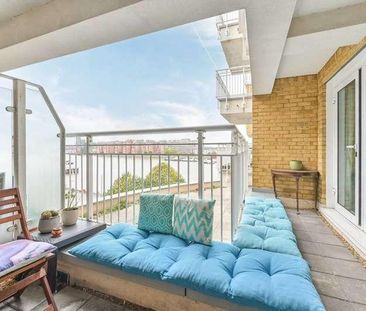 Lombard Road, Battersea, SW11 - Photo 2