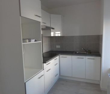 Location Appartement 2 pièces 37m² LE CREUSOT 71200 - Photo 5