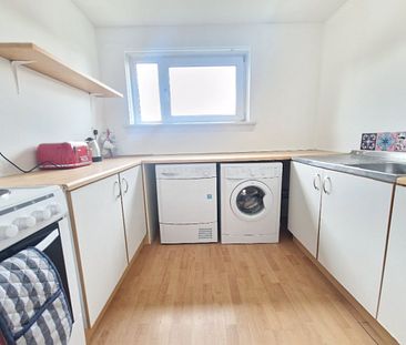 Grandtully Drive, 2/1 Glasgow, G12 0DS - Photo 6