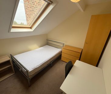 East Parade, Heworth - P1320 - Photo 4