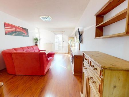 Pronájem bytu 2+kk 68 m2 - Fotografie 4