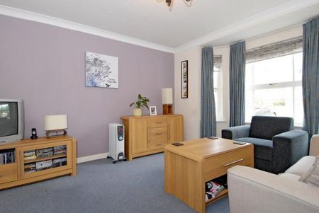 2 bedroom apartment to rent - Photo 4