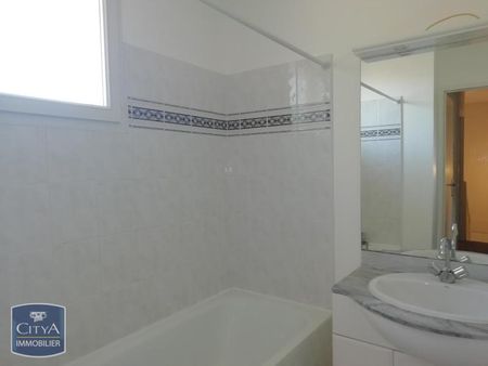 Location Maison 4 pièces 78m² FEYTIAT 87220 - Photo 2