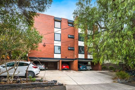 11/14 Normanby Street, Windsor VIC 3181 - Photo 2