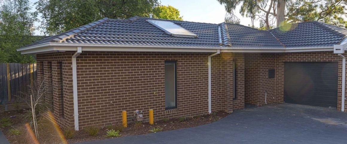 Modern Townhouse In Nunawading For Rent - Photo 1