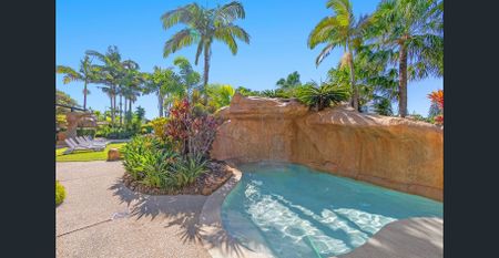 Coastal Living Meets Resort Luxury - Photo 5