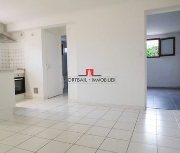 Appartement à louer, 2 pièces - Cadillac-en-Fronsadais 33240 - Photo 1