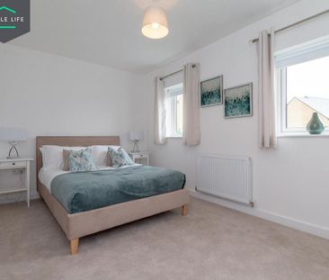 4 bedroom terraced house to rent - Photo 5