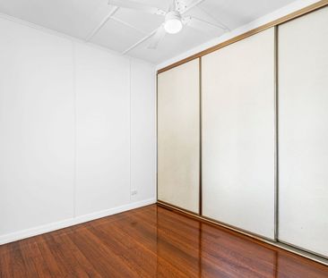 Charming 3-Bedroom Home in Mitchelton - Photo 2