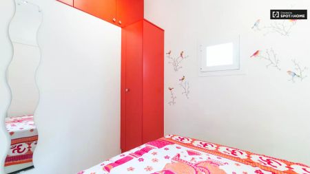 2-bedroom apartment for rent in Embajadores, professionals only. - Photo 3