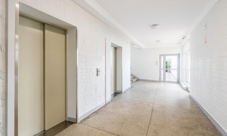 Warszawa, Bielany, Słodowiec, Marymoncka - Photo 2