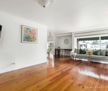 5 Bonito Street, Mount Eliza VIC 3930 - House For Rent | Domain - Photo 2