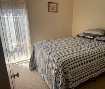 Caroline Springs - Photo 5