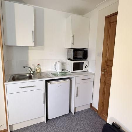 1 bedroom bungalow to rent - Photo 1